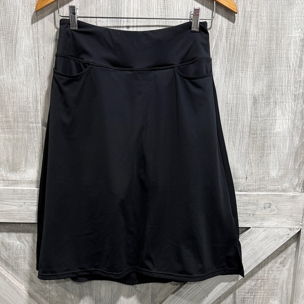 CZRLHYT women’s size M black skort U1